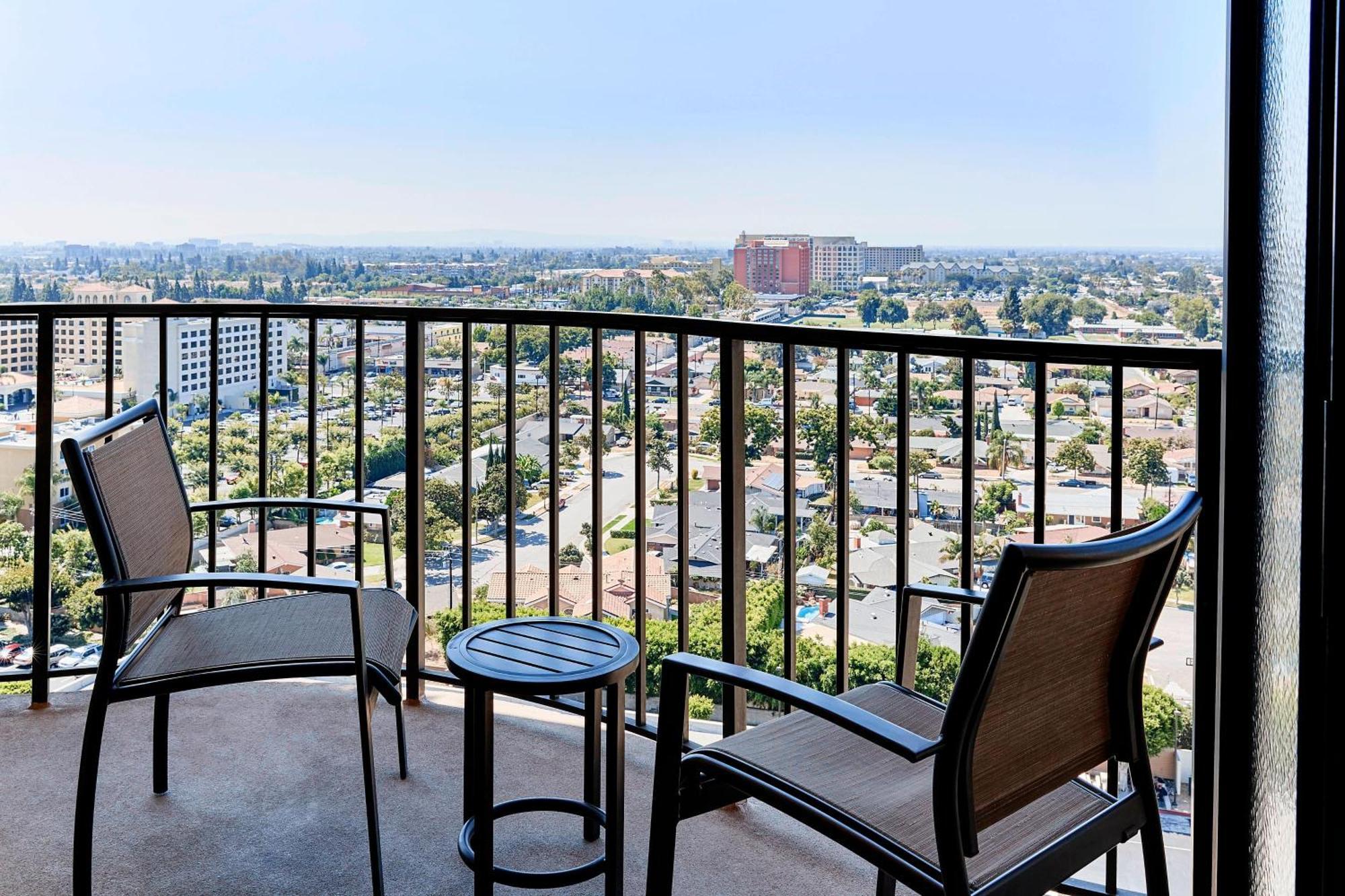 Готель Anaheim Marriott Екстер'єр фото